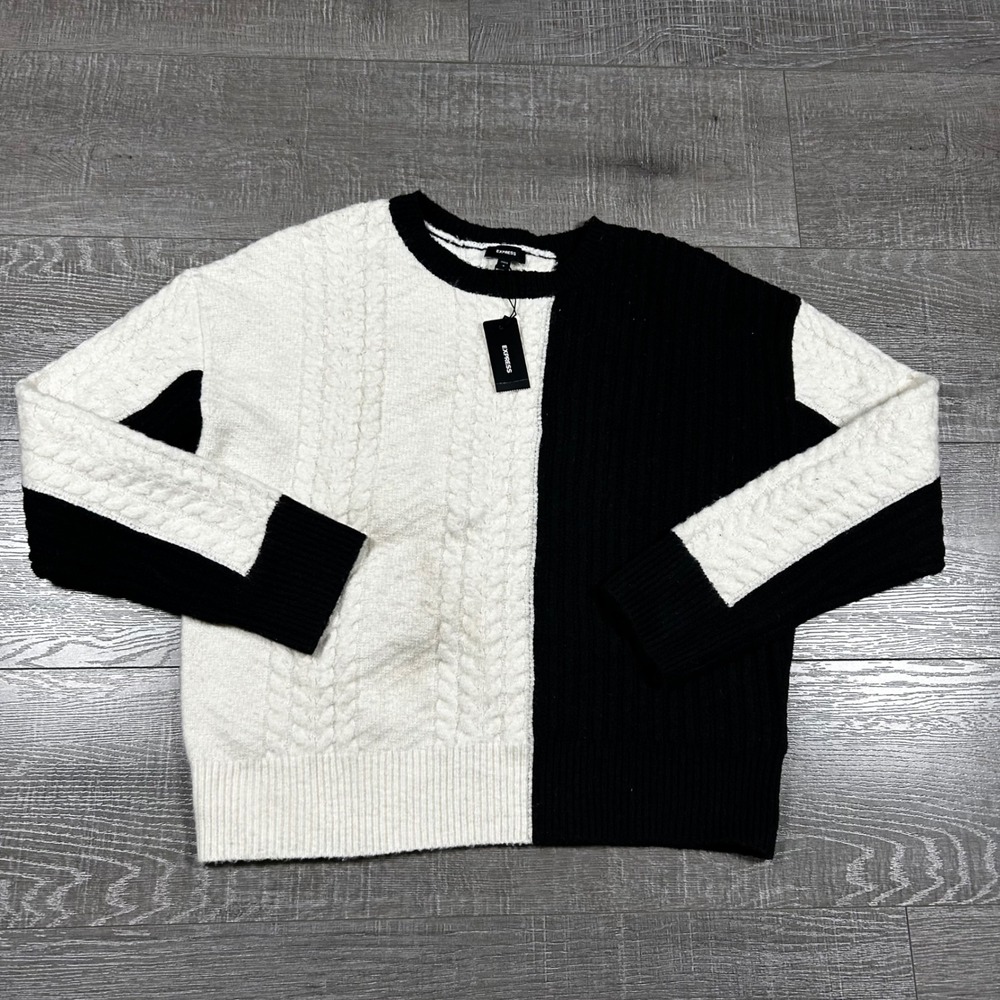Express Color Block Cable Knit Sweater Black White Crew Neck Long Sleeve Size S